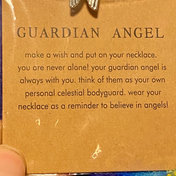 💸FINAL PRICE DROP💸💕NWT Silver “Guardian Angel” Keepsake Necklace💕 - Picture 7 of 7